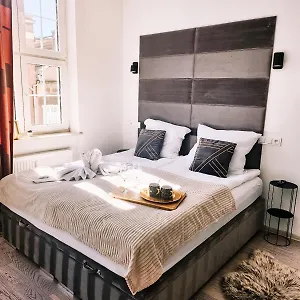 Cloud 9 King Bed-old Town View Apartament